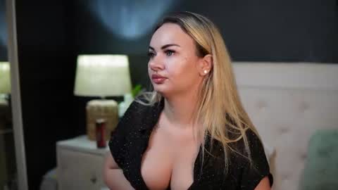  Dalia  online show from July 7, 8:24 pm