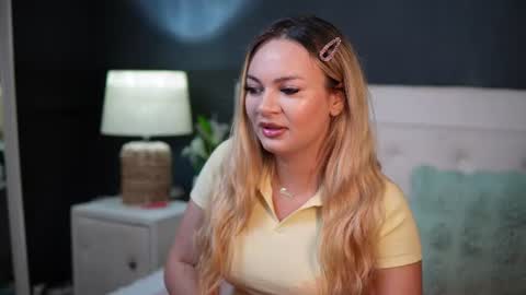  Dalia  online show from July 26, 8:16 pm