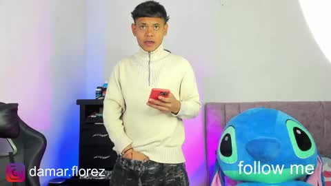 damar_felipe online show from May 6, 6:02 pm