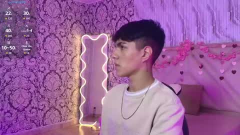 damian_tay online show from May 30, 7:11 pm