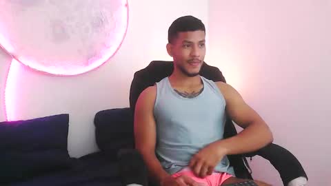 instagram damiannreed. online show from October 1, 1:22 am