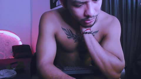 instagram damiannreed. online show from March 11, 10:21 am