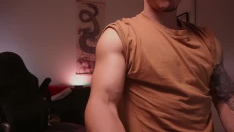 insta damn8   --------  online show from December 18, 12:32 am