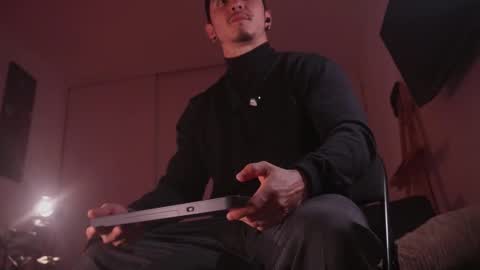 insta damn8   --------  online show from December 19, 11:34 pm