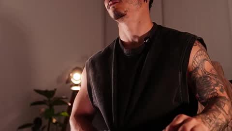 insta damn8   --------  online show from January 13, 11:54 pm