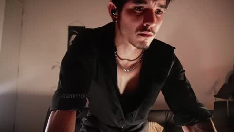 insta damn8   ---         -----  online show from May 27, 12:18 am