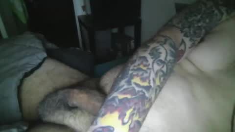 Snapshot of damnsuhn chatting on December 10, 1:00 pm damnsuhn online show from December 10, 1:00 pm