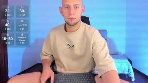 Snapshot of damon_baker0 chatting on January 17, 12:32 pm Damon bakert online show from January 17, 12:32 pm