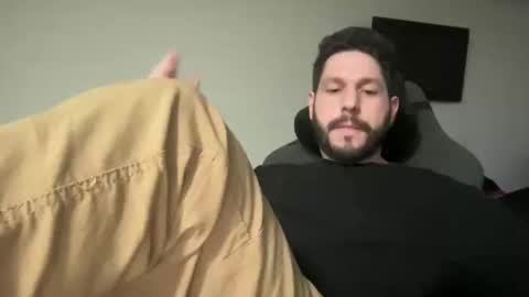 Snapshot of dan15777 chatting on February 28, 8:37 am dan15777 online show from February 28, 8:37 am