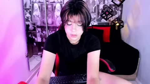 D A N online show from June 5, 7:41 pm