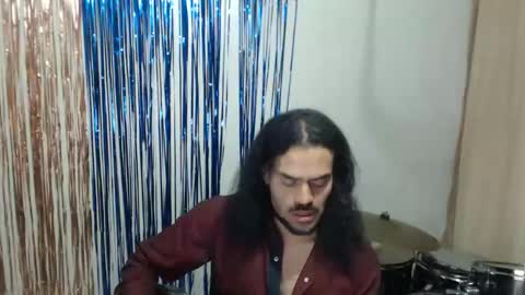 Snapshot of dan_khemeia chatting on February 12, 11:22 pm Dan Khemeia online show from February 12, 11:22 pm