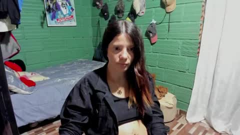 Danaa Rey online show from June 7, 2:48 am