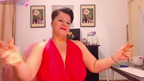 dana online show from August 8, 11:07 pm