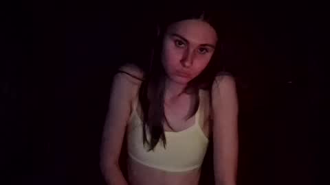 Snapshot of dancingdoll33 chatting on August 2, 3:16 am dancingdoll33 online show from August 2, 3:16 am