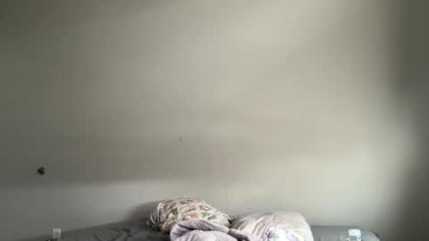 dancinglxoxo online show from March 18, 3:37 pm