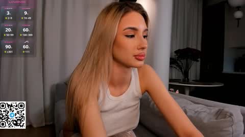 Bella online show from March 13, 8:37 pm