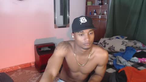 dani_brown19 online show from May 6, 2:29 am