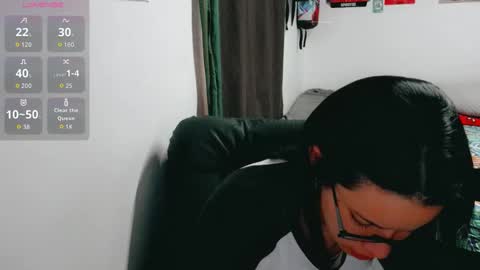 dani y jocelyn online show from October 29, 7:59 pm