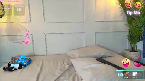 Snapshot of danibell_sweet chatting on June 9, 7:47 pm danibell_sweet online show from June 9, 7:47 pm