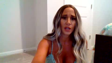 DaniBrass1 online show from May 4, 2:35 pm