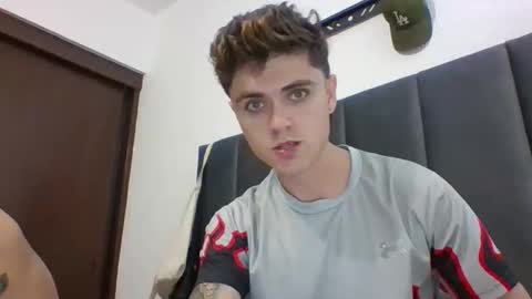 Snapshot of daniel_collins07 chatting on May 10, 1:44 am daniel_collins07 online show from May 10, 1:44 am