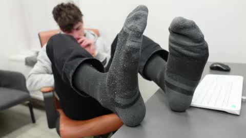 DANIEL SHAWN online show from April 20, 9:49 pm