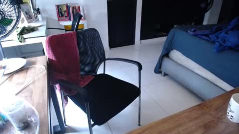 Snapshot of daniel_velez26 chatting on March 28, 4:28 pm daniel_velez26 online show from March 28, 4:28 pm