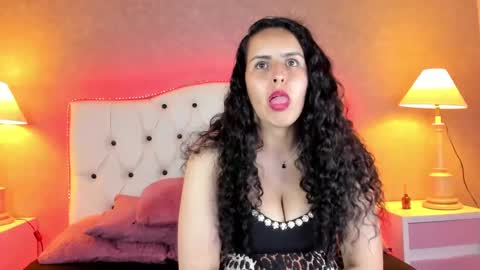 DANIELA CIFIENTES online show from February 19, 5:49 pm