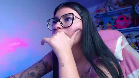Snapshot of daniela_cute22 chatting on July 14, 3:33 am DANIELA online show from July 14, 3:33 am