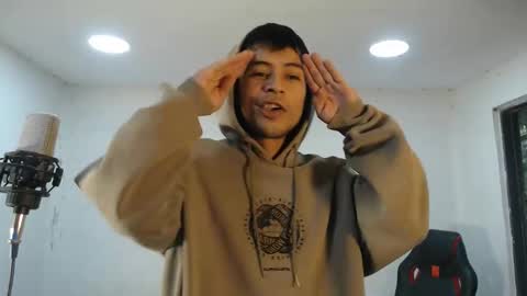 danielitopapii online show from October 11, 11:31 am