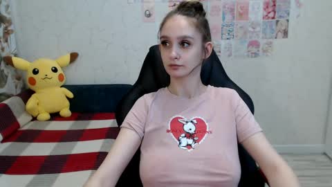 Daniella Martin online show from May 15, 11:34 pm