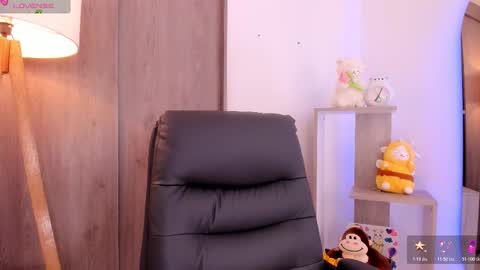 Danielle Rose online show from October 21, 9:59 pm