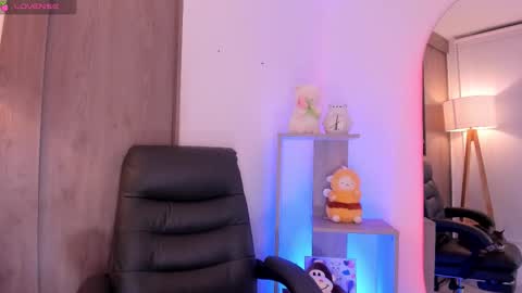 Danielle Rose online show from November 14, 11:02 pm