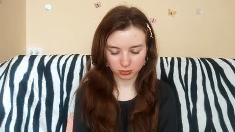 Snapshot of daniellevaulet chatting on June 17, 7:33 am Mia online show from June 17, 7:33 am