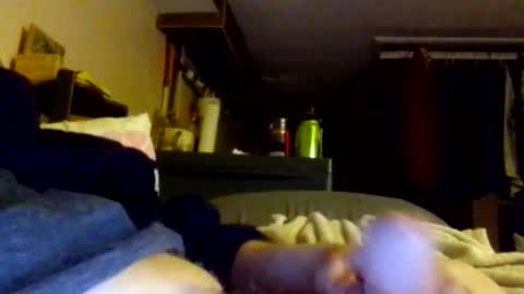 Snapshot of danielmayes19 chatting on November 27, 9:00 am danielmayes19 online show from November 27, 9:00 am