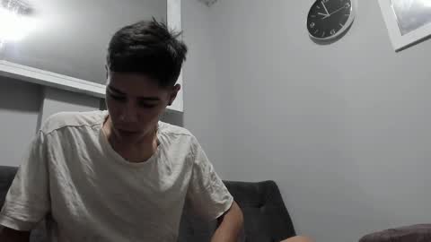 Snapshot of danielsanta_18 chatting on March 3, 2:23 pm danielsanta188 online show from March 3, 2:23 pm