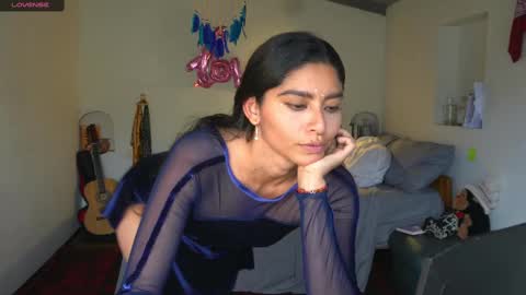 danalle .. online show from October 30, 9:37 pm