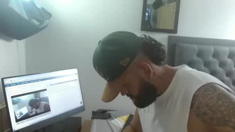 daniloh_xxx online show from February 22, 5:55 pm