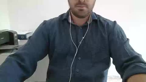 Dani Oli online show from October 27, 8:13 pm