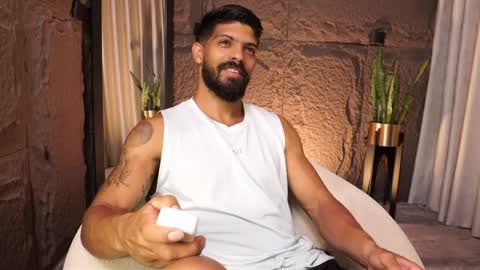 Dann saenz online show from April 4, 2:14 pm