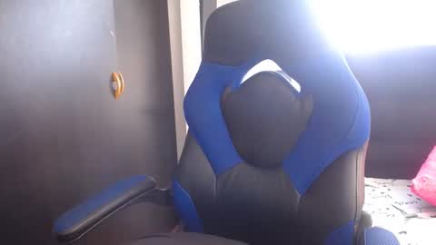 danna martinez33 online show from April 23, 4:09 pm