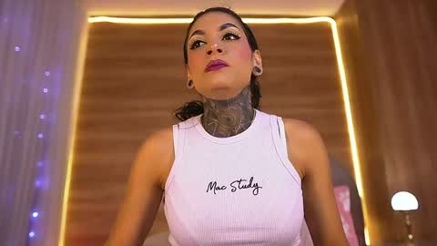 Danna Berlin  online show from April 1, 7:11 pm