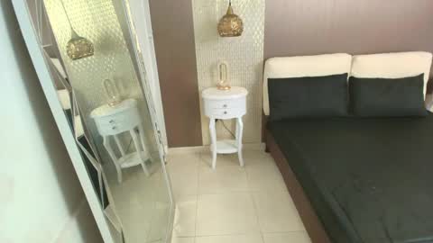 Snapshot of dannadoll69 chatting on December 19, 11:39 am Dannamunoz130 online show from December 19, 11:39 am