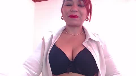 dannamomcerratt online show from March 1, 7:27 pm