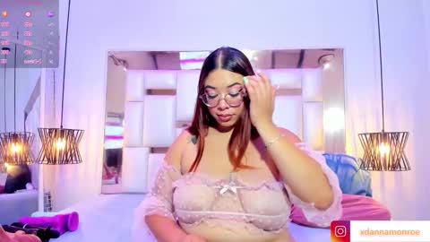 Danna Monroe  online show from September 23, 2:25 am