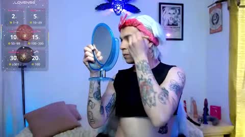 Snapshot of dannihotboy02 chatting on May 15, 7:10 pm danni online show from May 15, 7:10 pm