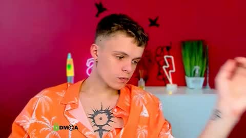 Snapshot of danny_dark1 chatting on March 25, 12:33 pm danny_dark1 online show from March 25, 12:33 pm