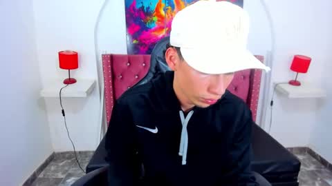 Snapshot of dante_tompson chatting on February 28, 6:31 pm Dante online show from February 28, 6:31 pm