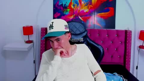 Snapshot of dante_tompson chatting on March 6, 6:48 pm Dante online show from March 6, 6:48 pm