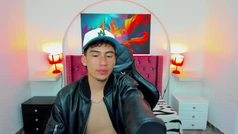 Snapshot of dante_tompson chatting on March 12, 12:26 pm Dante online show from March 12, 12:26 pm